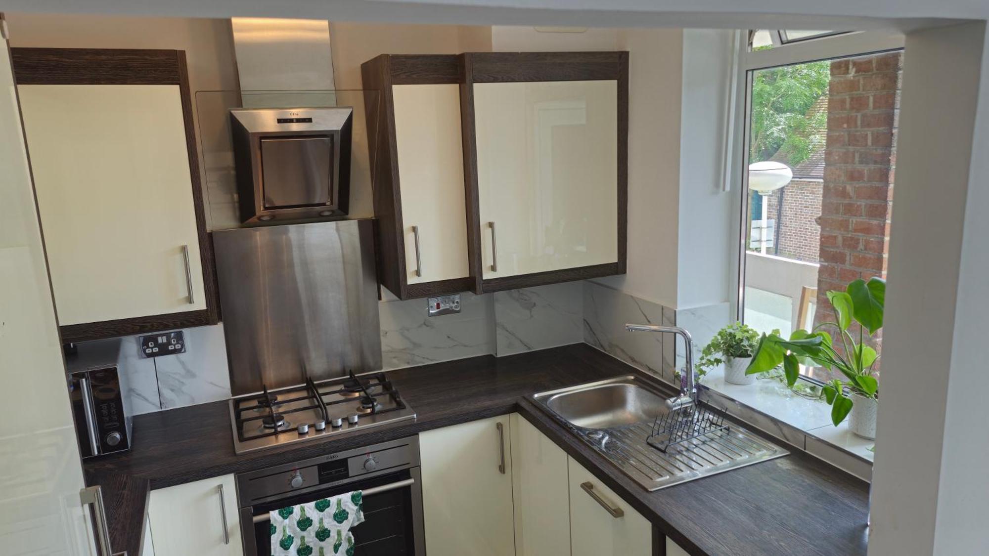 Bright Spacious Airy 2 Bed Flat Ийлинг Екстериор снимка